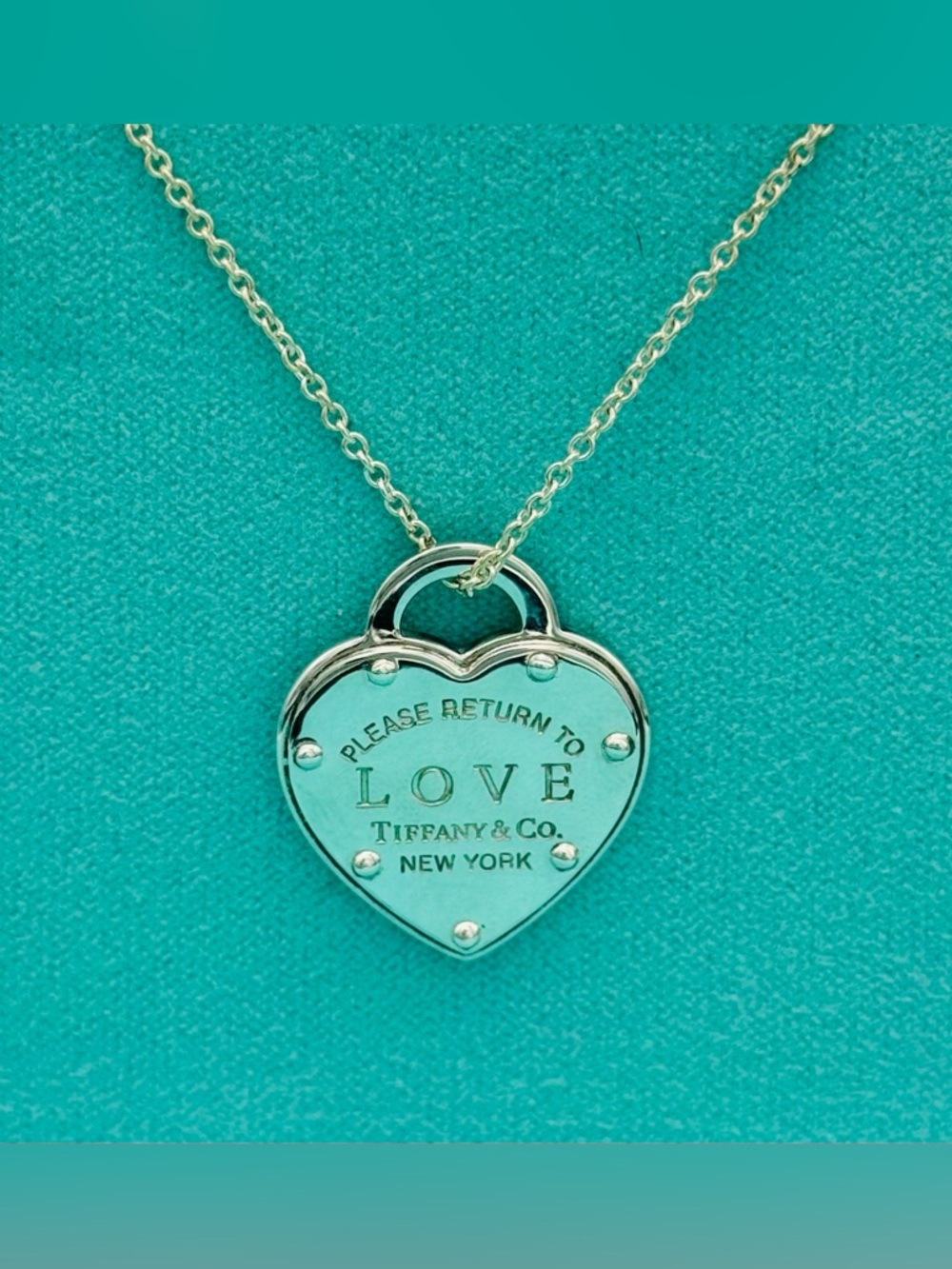 Tiffany & Co. SS Return to Love RTL Medium Heart Necklace 18-20” Necklace - Picture 5 of 8